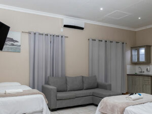 Luxury Room - High Breeze Lodge - Upington Accommodation