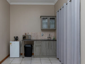 Luxury Room - High Breeze Lodge - Upington Accommodation